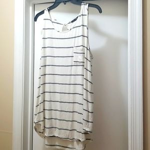 Papermoon tunic top. Super soft.